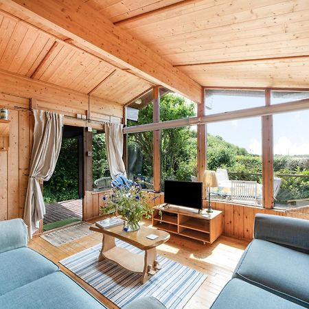 Scandinavian Style Lodge In Rock Wadebridge Dış mekan fotoğraf