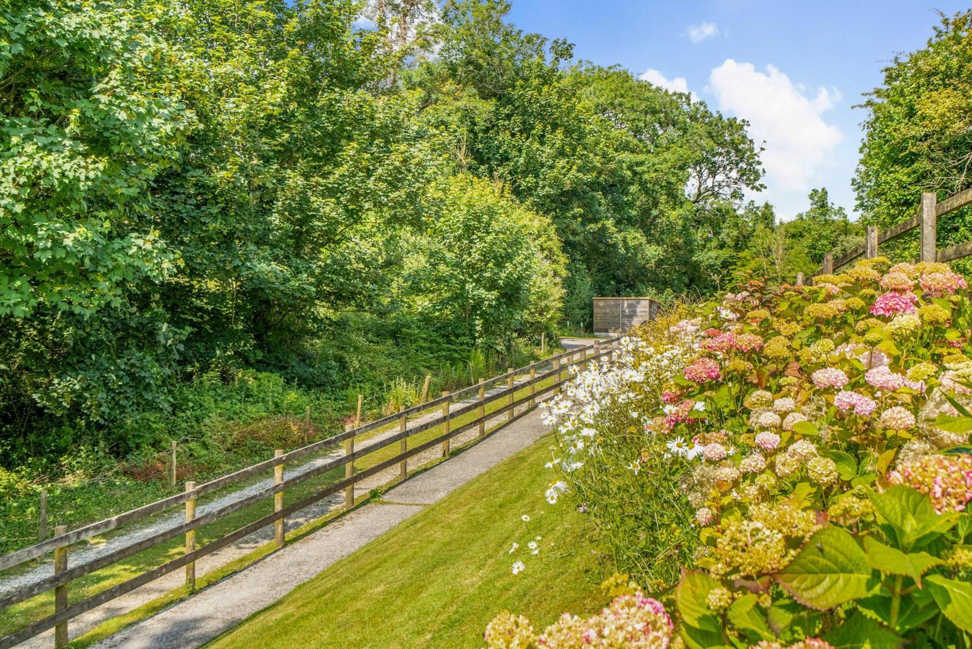Scandinavian Style Lodge In Rock Wadebridge Dış mekan fotoğraf